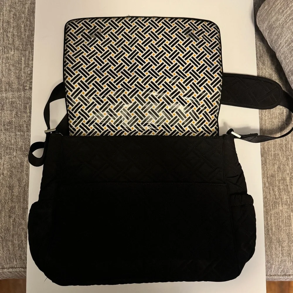Vera Bradley Black Quilted Baby Diaper Bag Large Shoulder Bag Travel Tote‎ - Picture 6 of 8